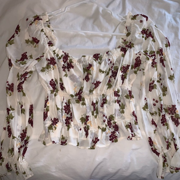 Reformation Amarena Top in Grapevine size XL - Picture 8 of 8